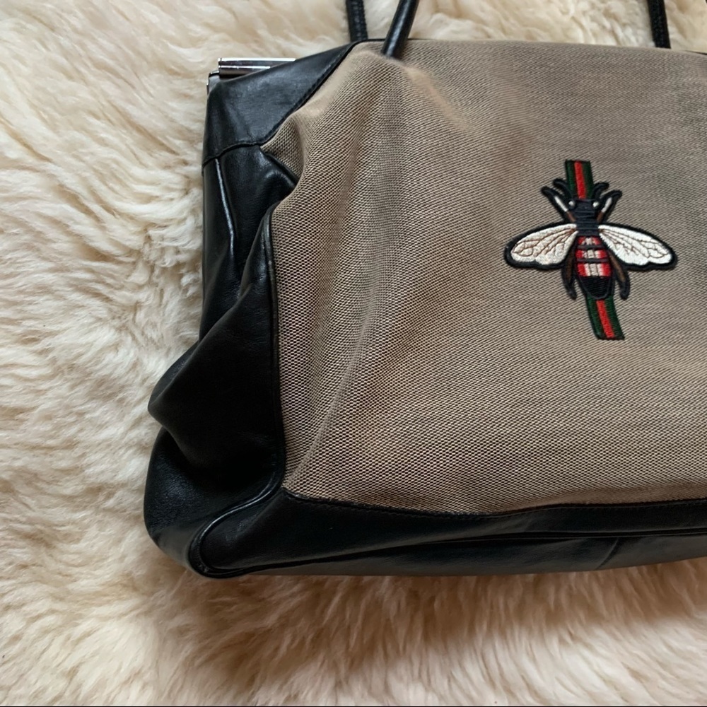 Gucci Canvas Bee Embroidered Purse Tote Shoulder Bag Black Leather Trim - Picture 2 of 9